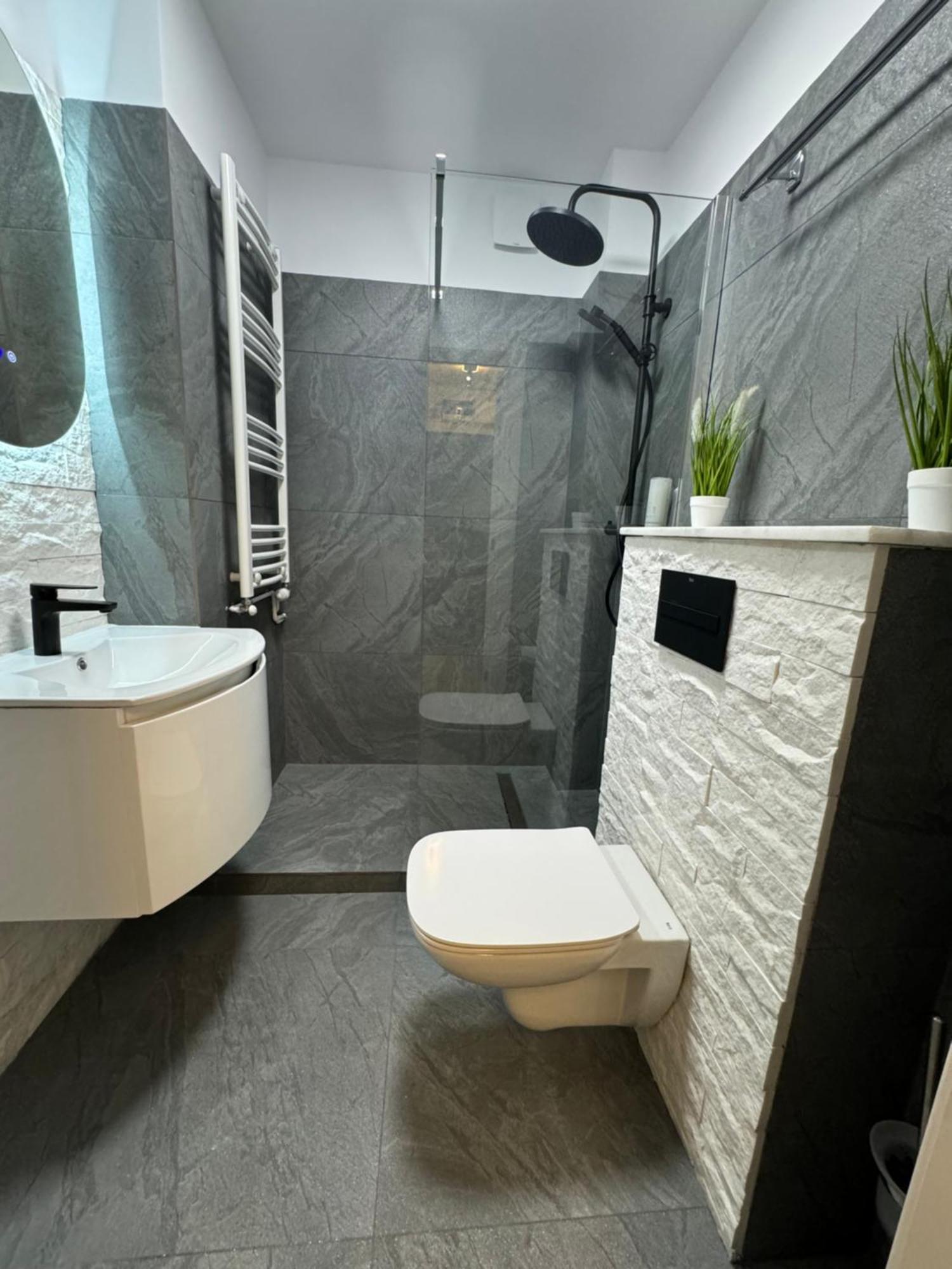 Central Suite Бухарест Экстерьер фото